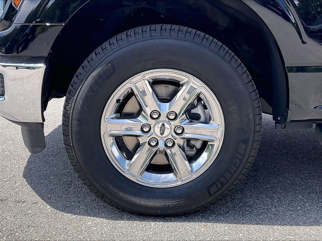 Used 2025 Agate Black Metallic Ford XLT image 7