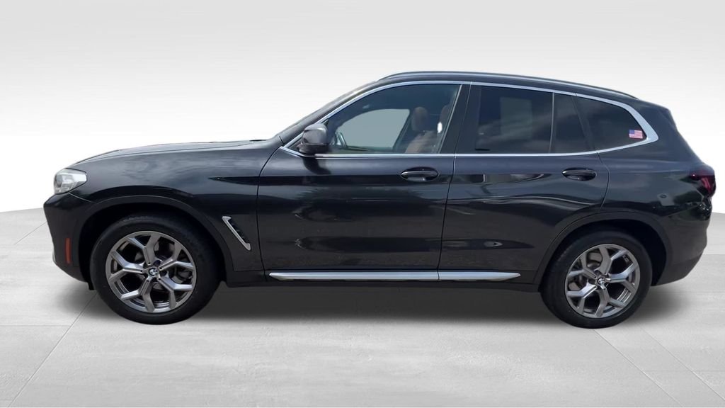 Used 2024 Gray BMW xDrive30i image 23