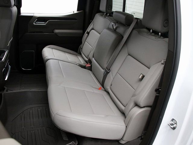 2026 GMC Sierra 1500 SLT - Photo 13
