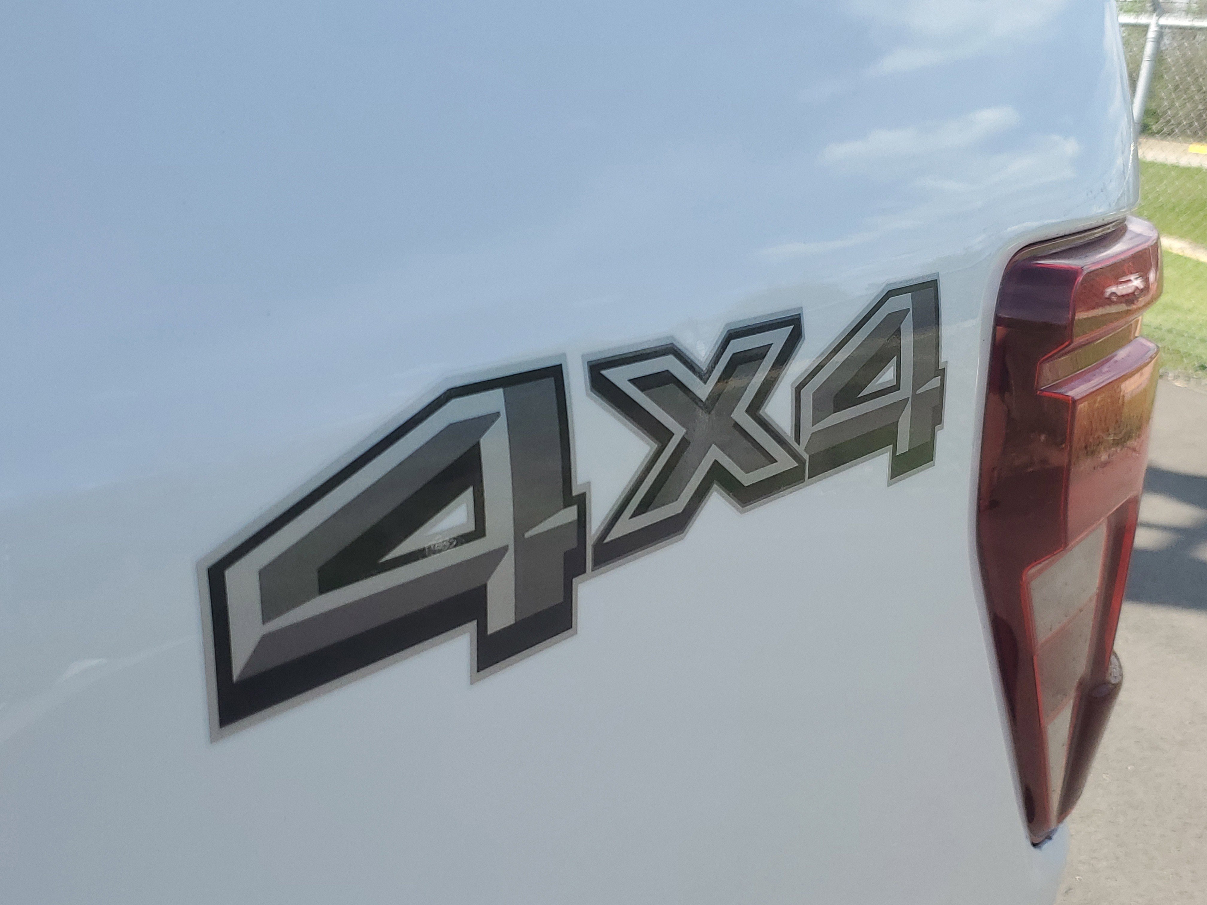 New 2026 Star White Metallic Tri-Coat Ford Lariat® image 6