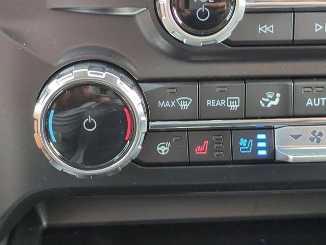 New 2026 Agate Black Metallic Ford F-350® Lariat® image 23