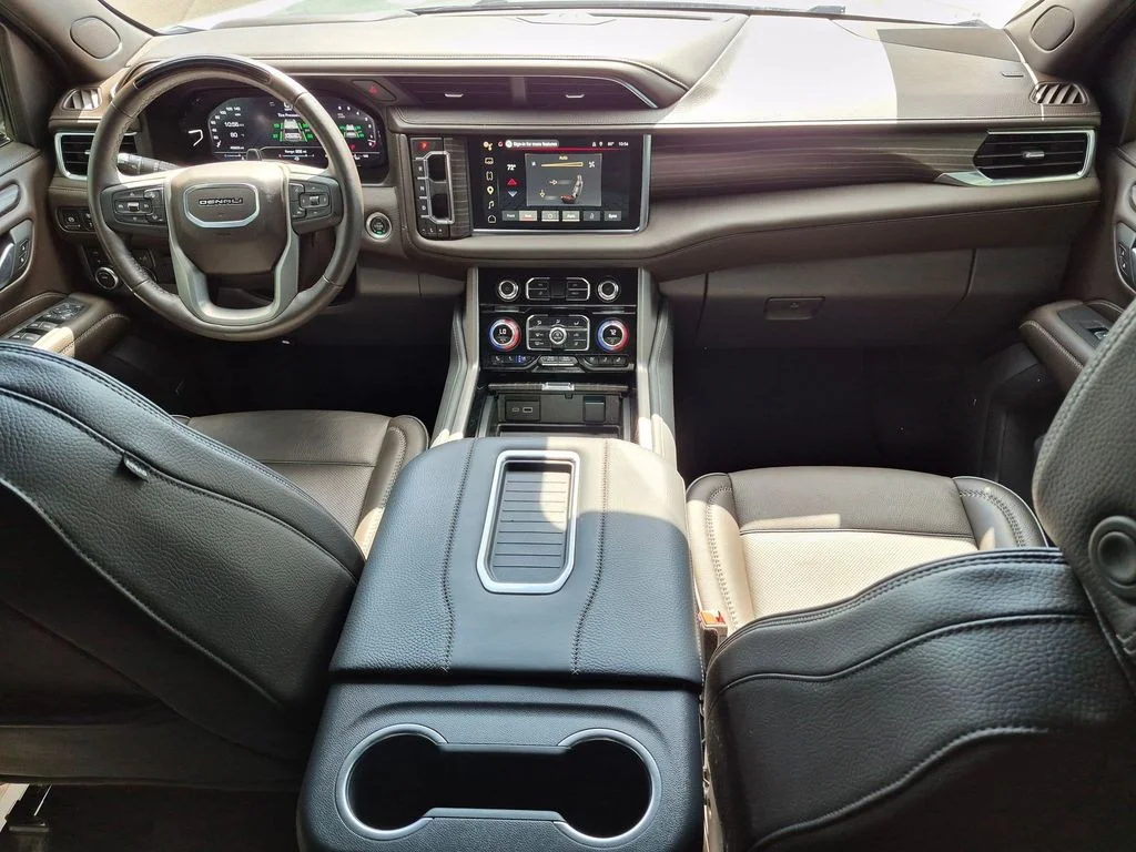 Used 2024 Sterling Metallic GMC Denali image 20
