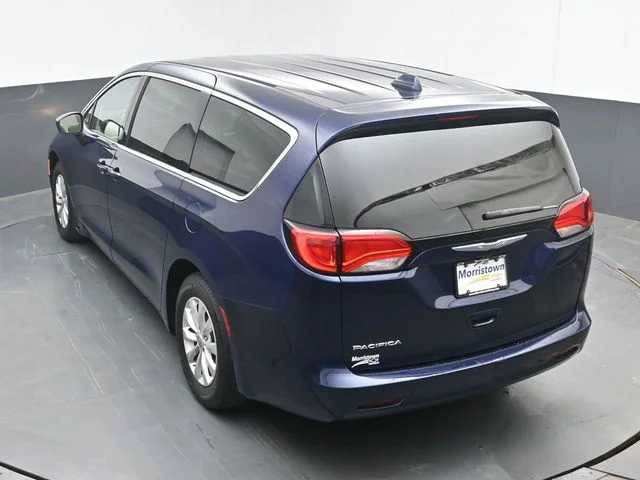 Used 2017 Blue Chrysler Touring image 38