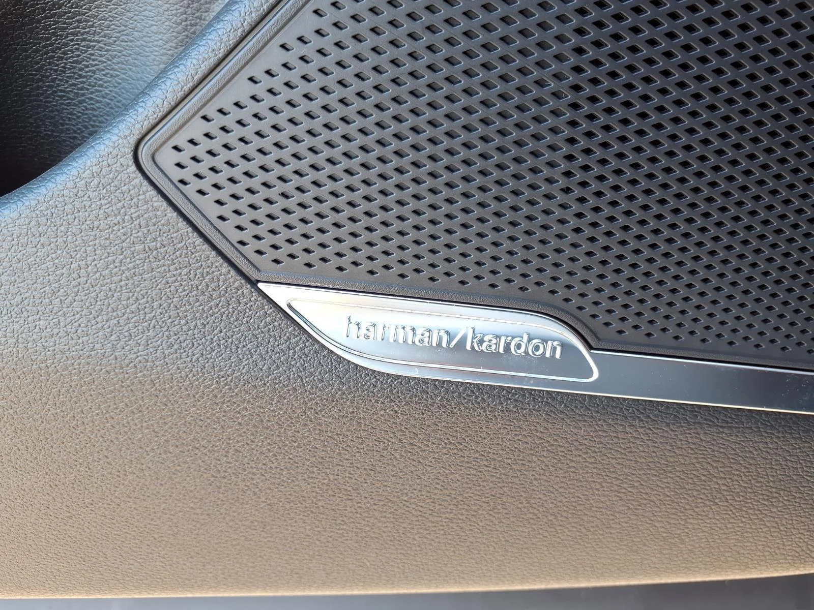 New 2027 Wolf Gray Kia SX Prestige image 14