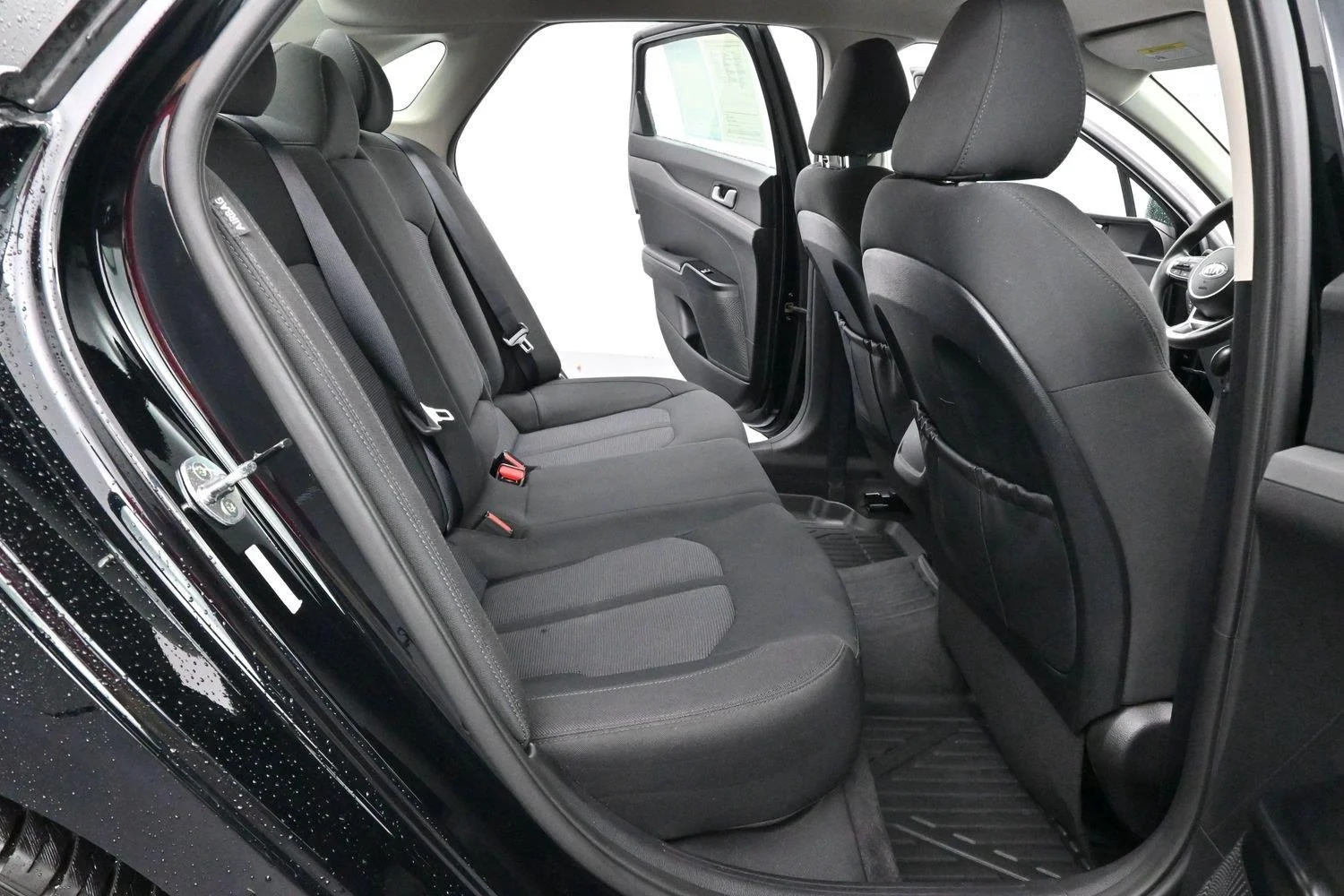 Used 2021 Ebony Black Kia LXS image 28