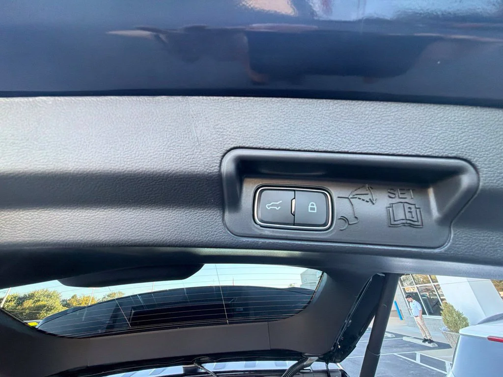 New 2027 Agate Black Metallic Ford ST image 15