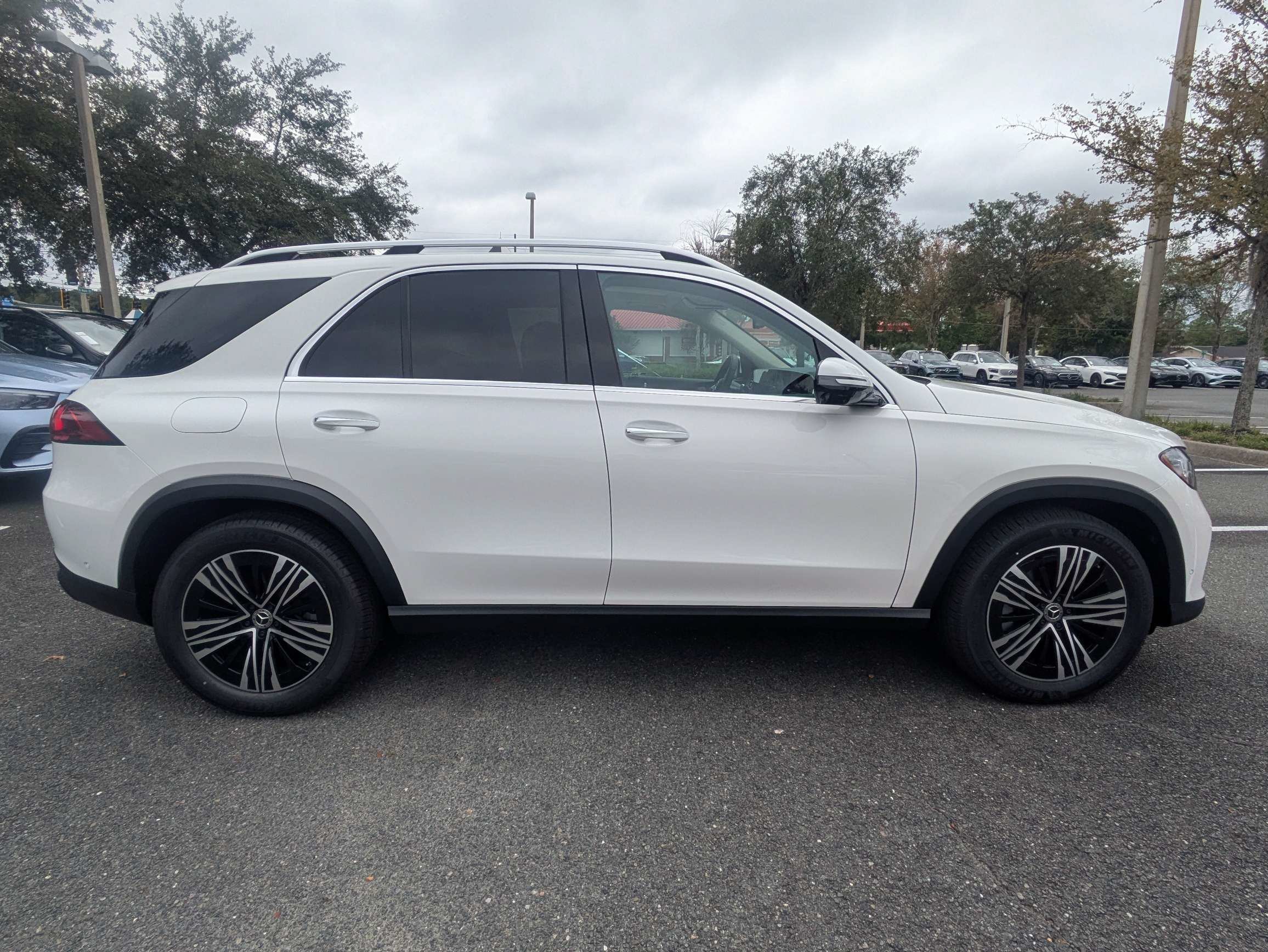 New 2027 Polar White Mercedes-Benz GLE 350 image 2