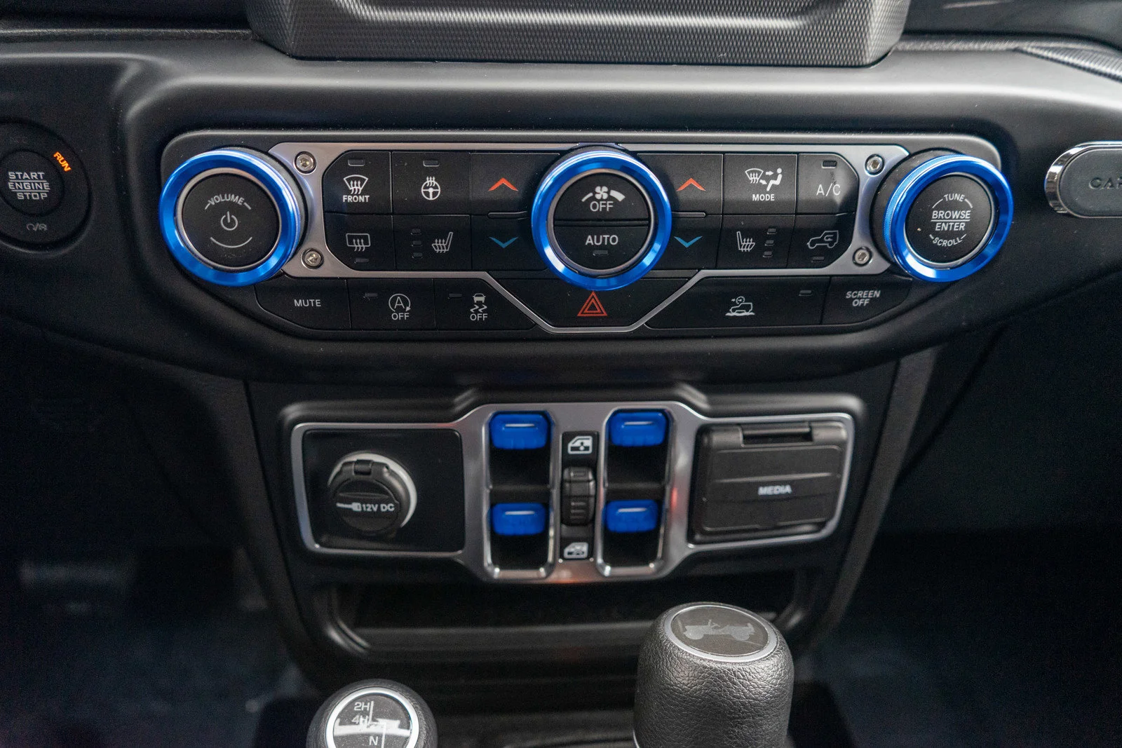 Used 2022 Hydro Blue Pearl Coat Jeep Unlimited Sport Altitude image 20