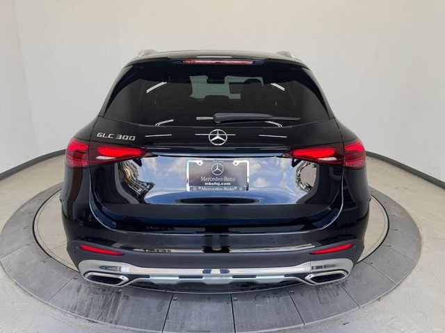 New 2026 Black Mercedes-Benz GLC 300 image 11