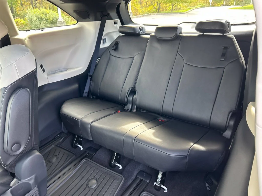 New 2026 Wind Chill Pearl Toyota Platinum image 28