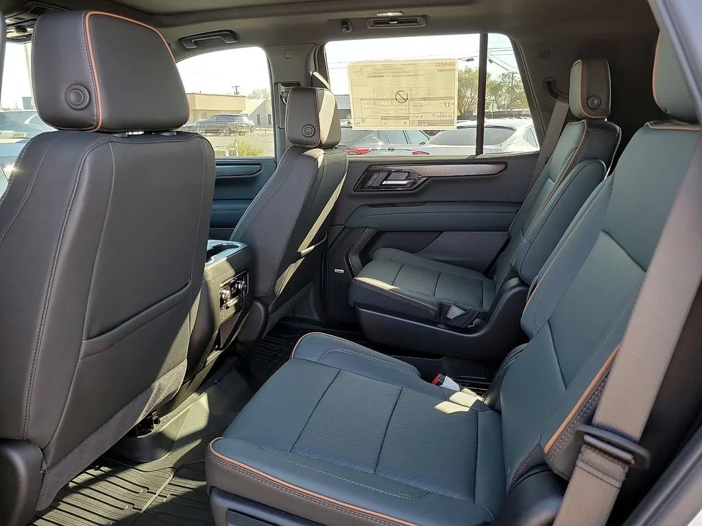 2026 GMC Yukon AT4 - Photo 16