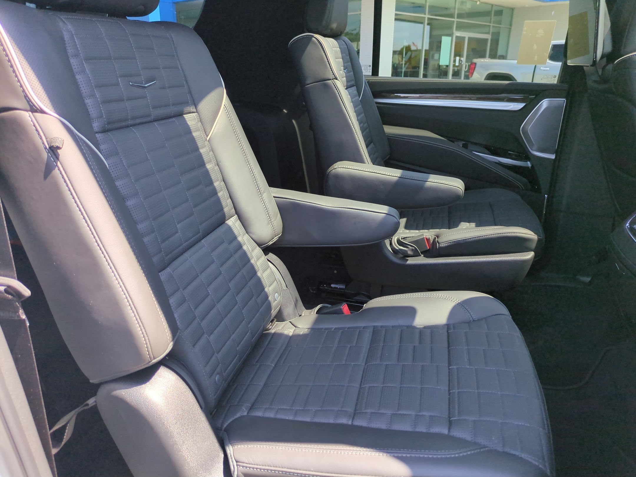 New 2026 Vibrant White Tricoat Cadillac Platinum Sport image 35