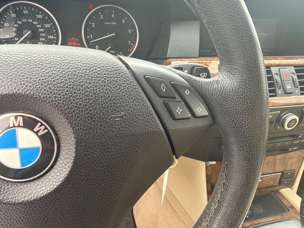 Used 2008 White BMW 535xi image 18