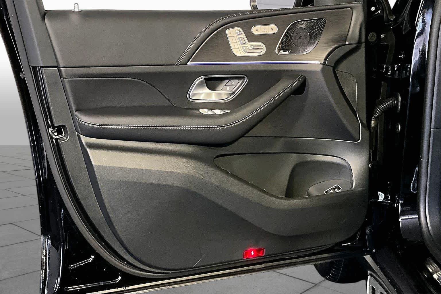 New 2026 Obsidian Black Metallic Mercedes-Benz GLE 450 image 11