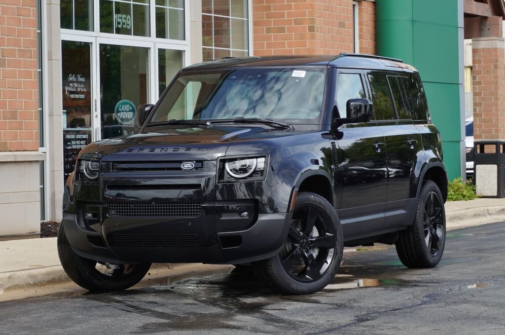 New 2026 Santorini Black Land Rover S image 1