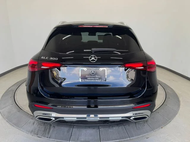 New 2026  Mercedes-Benz GLC 300 image 11