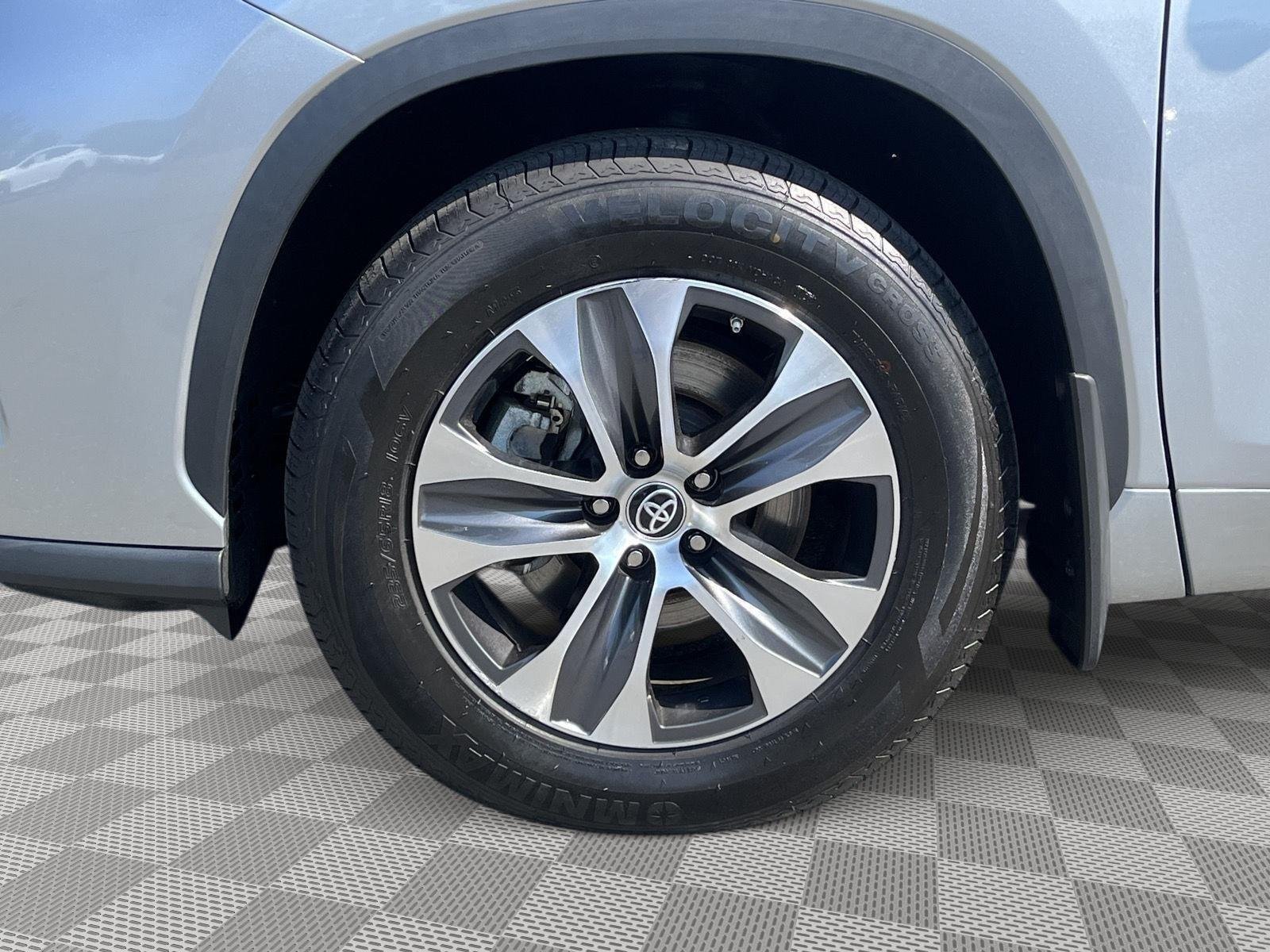 Used 2023 Celestial Silver Metallic Toyota XLE image 10