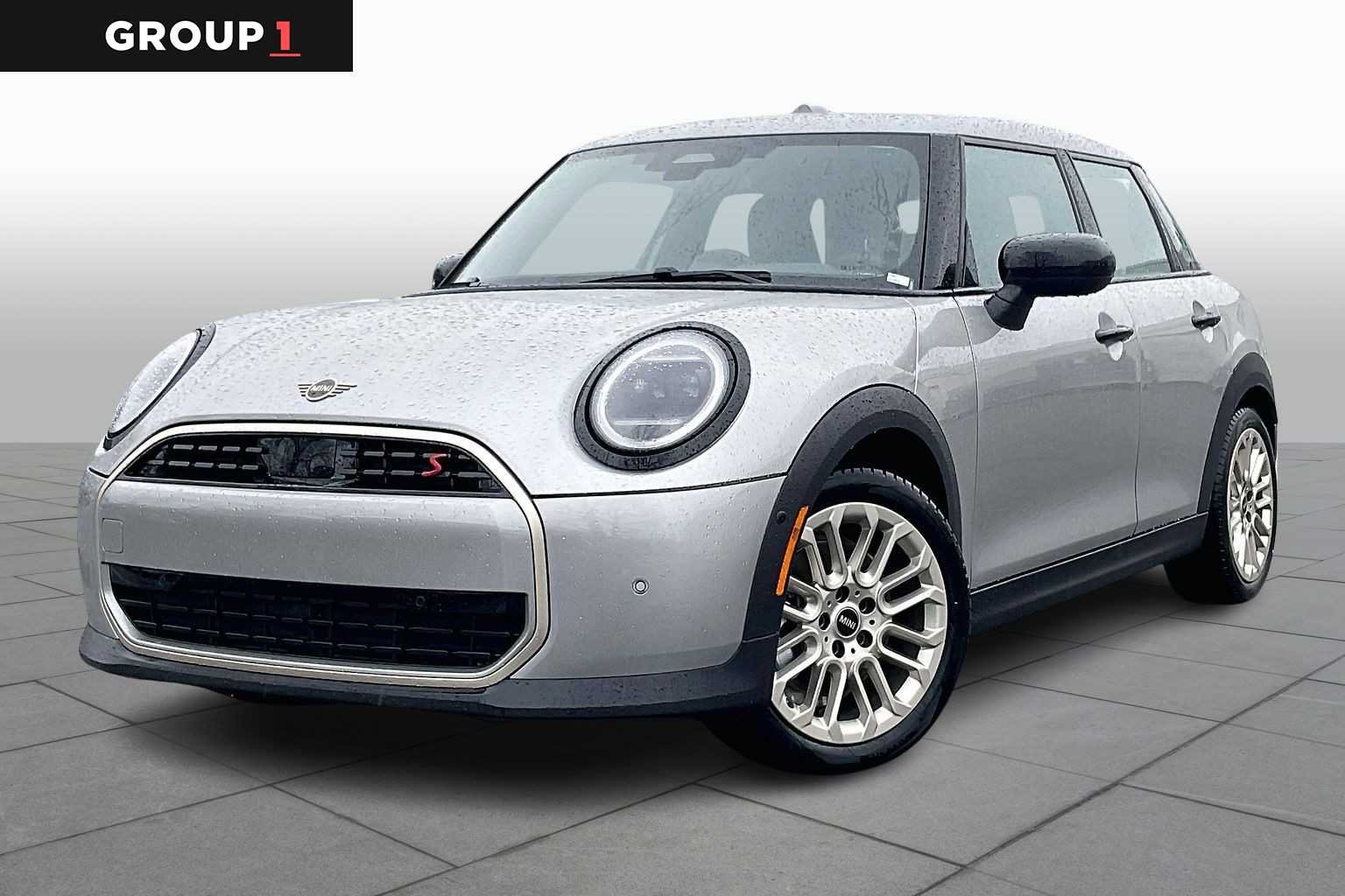 2025 MINI Hardtop Cooper S's photo