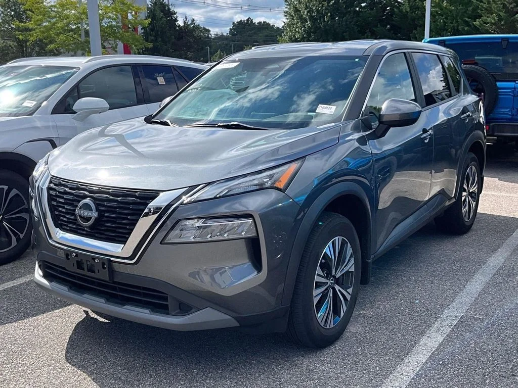 Certified Used 2023 Gray Nissan SV image 3