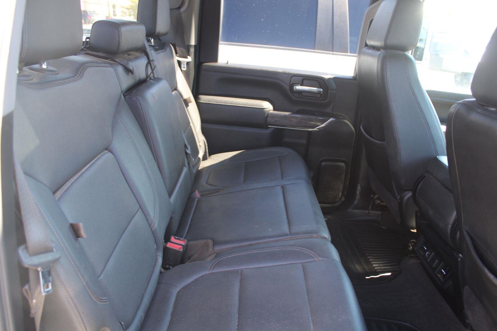 Used 2022 Summit White Chevrolet LTZ image 5