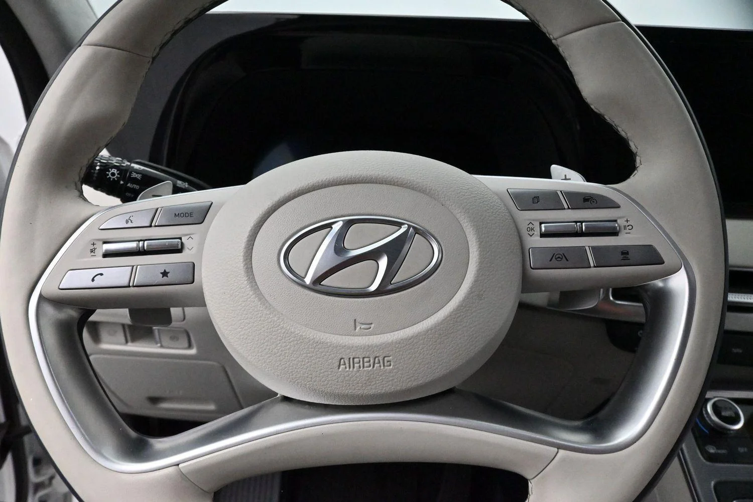 Used 2024 Hyper White Hyundai Calligraphy image 19