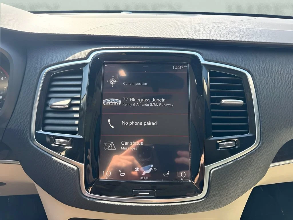 Used 2018  Volvo Momentum image 20