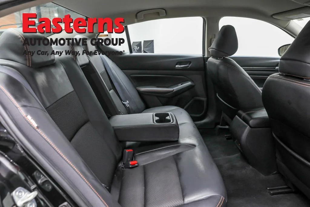Used 2020 Black Nissan 2.5 SR image 21