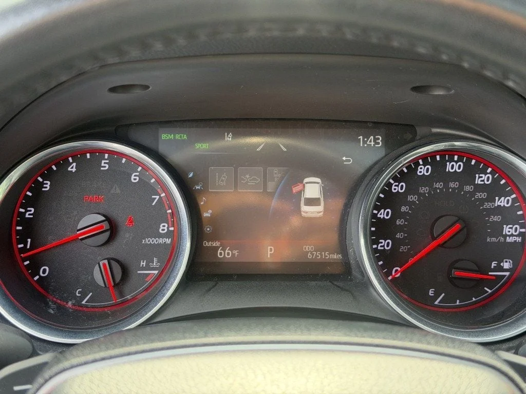 Used 2020 Wind Chill Pearl Toyota XSE Automatic w/ Navigation, Panoramic Roof & Two-Tone Roof image 15