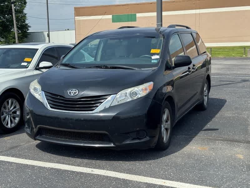 2015 Toyota Sienna LE