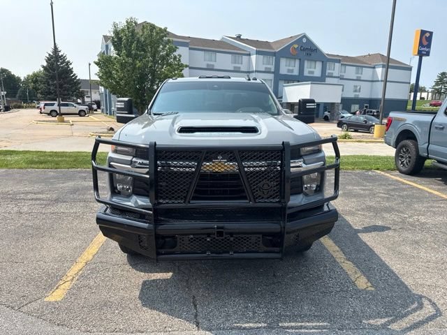Used 2024 Slate Gray Metallic Chevrolet LT image 9