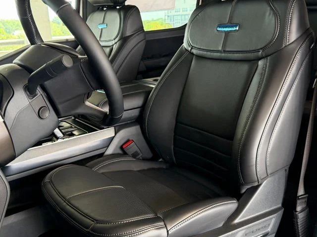 New 2026 White Ford Platinum image 23