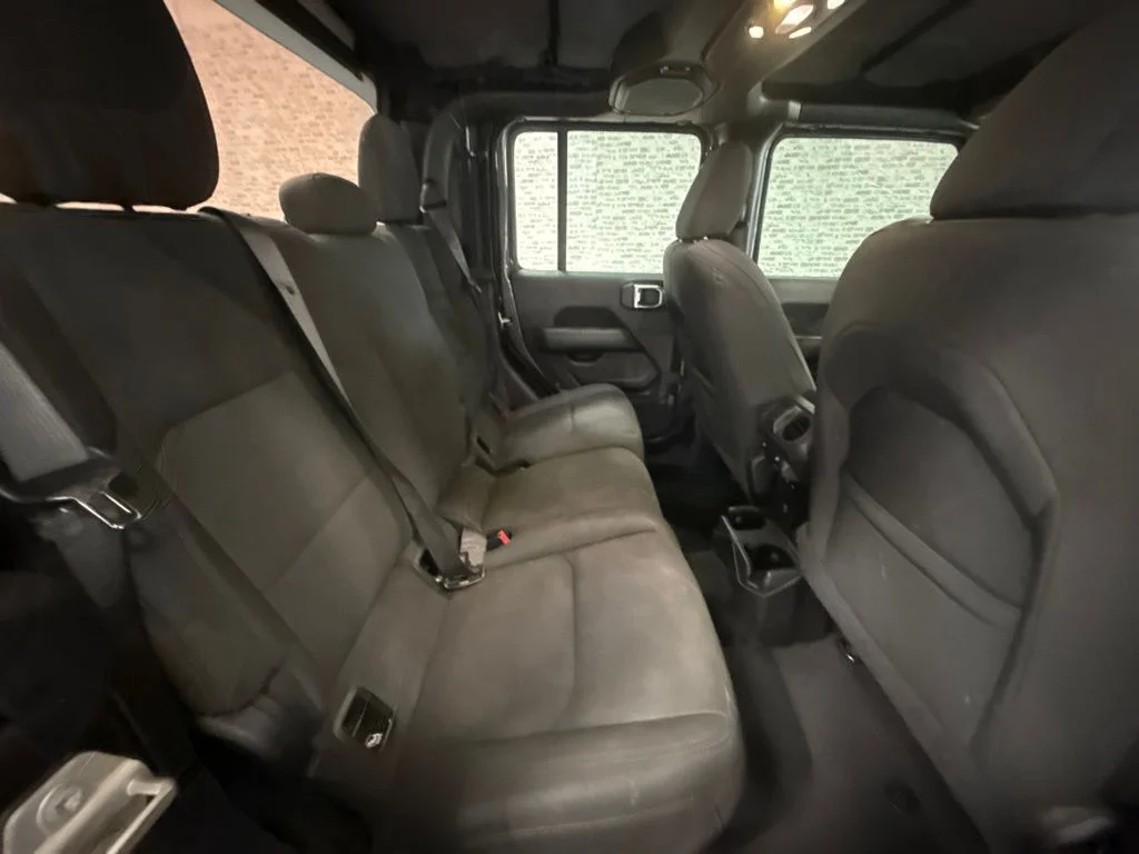 Used 2023 Granite Crystal Metallic Clearcoat Jeep Overland image 12