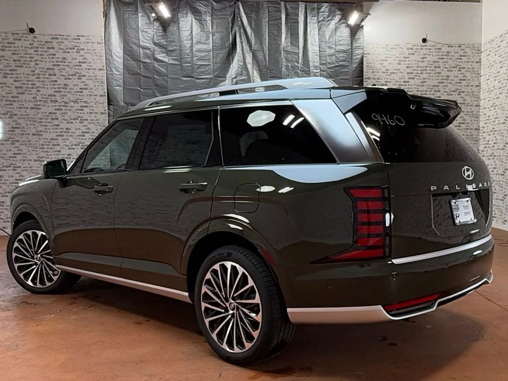 New 2026 Titan Charcoal Pearl Hyundai Calligraphy image 5