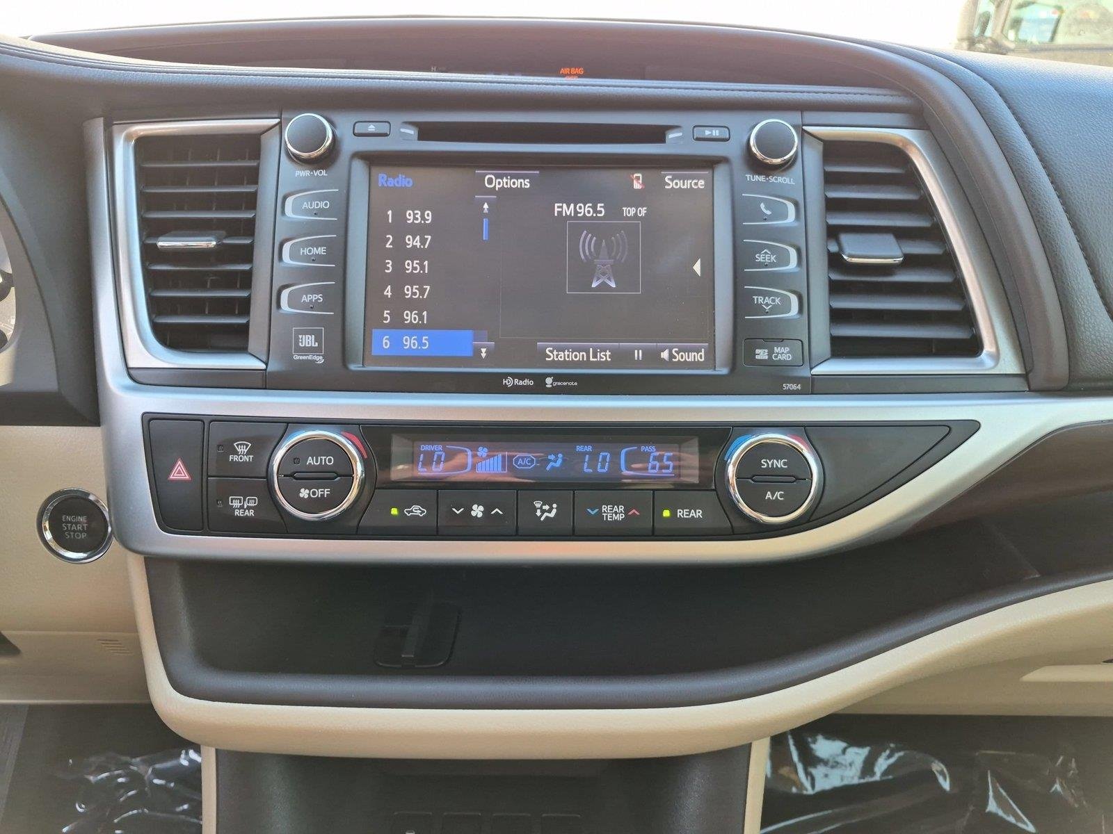 Used 2015 Predawn Gray Mica Toyota Limited image 22