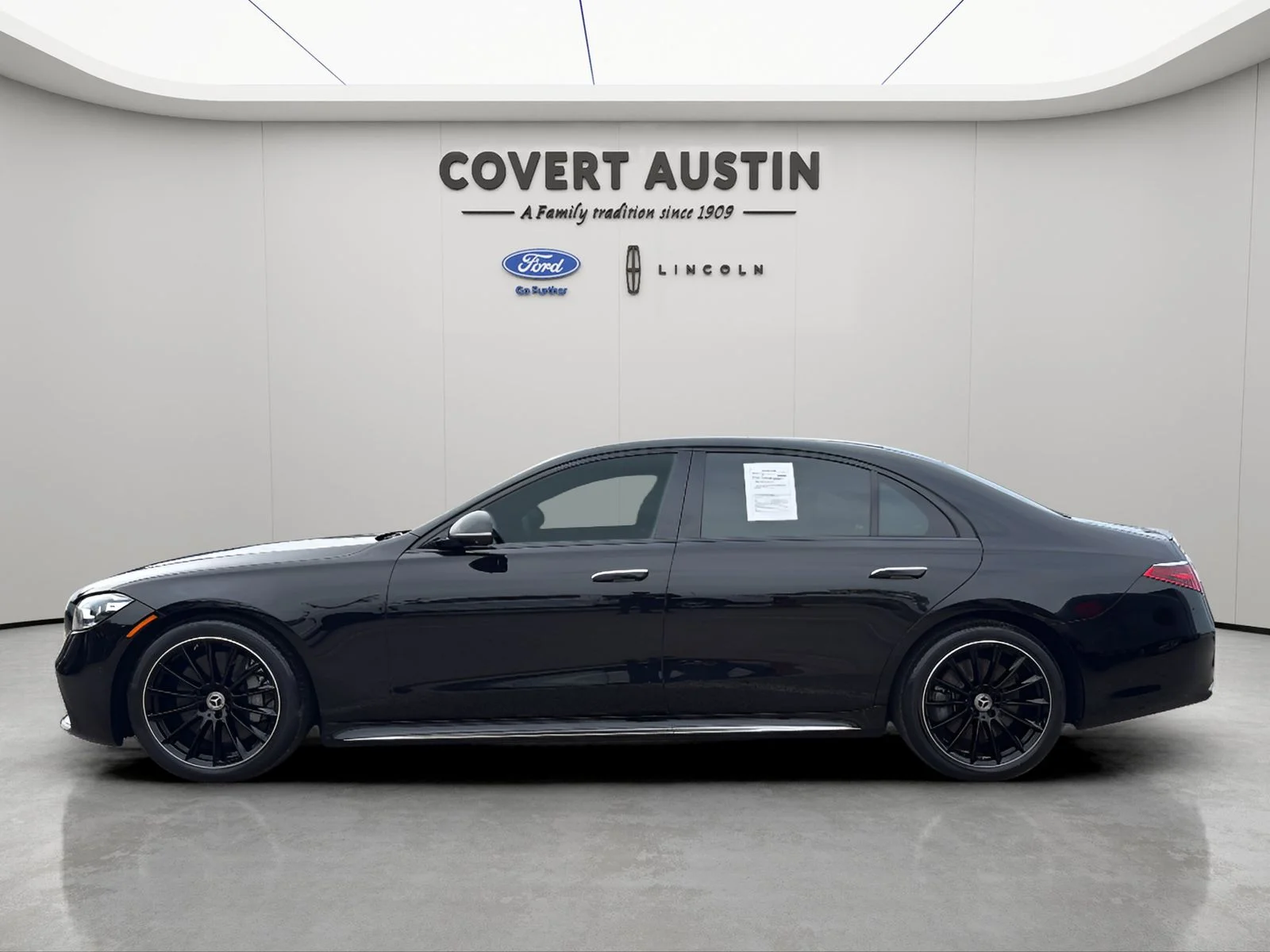 Used 2023  Mercedes-Benz S 500 image 3