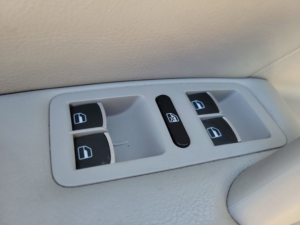Used 2014 Gray Volkswagen 2.0L TDI SE image 15