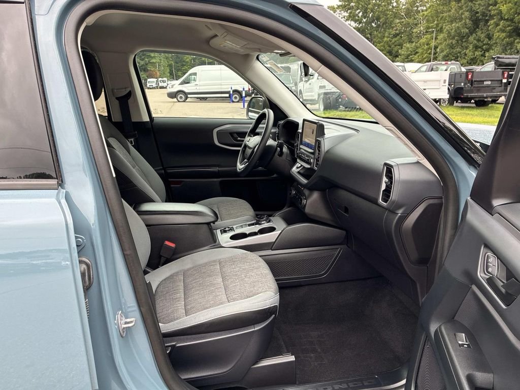 Used 2023  Ford Big Bend image 9