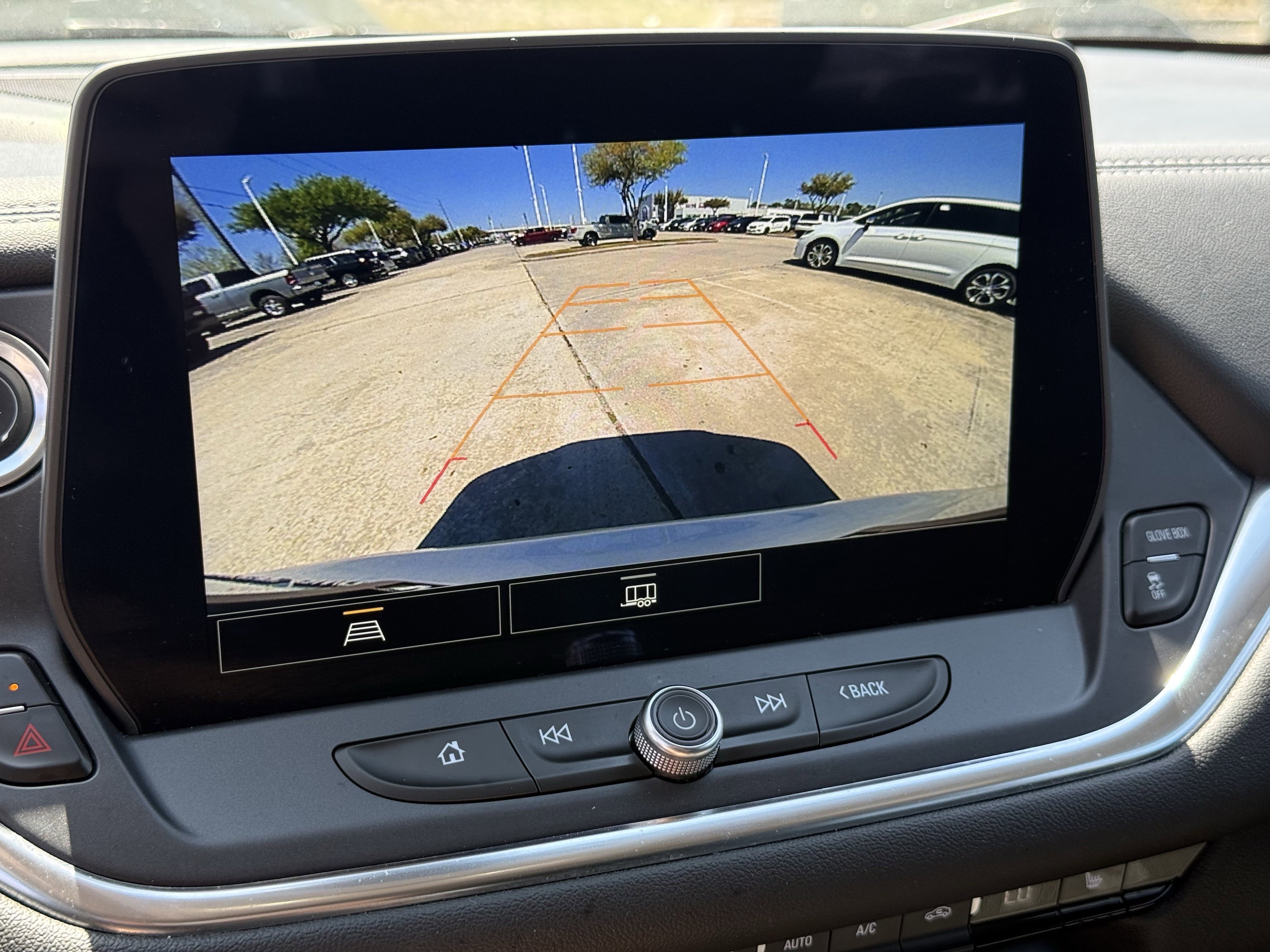 Used 2025 Summit White Chevrolet LT image 20
