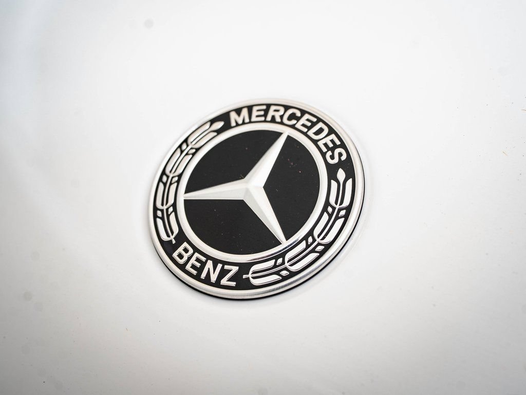 Used 2026 Polar White Mercedes-Benz GLC 300 image 9