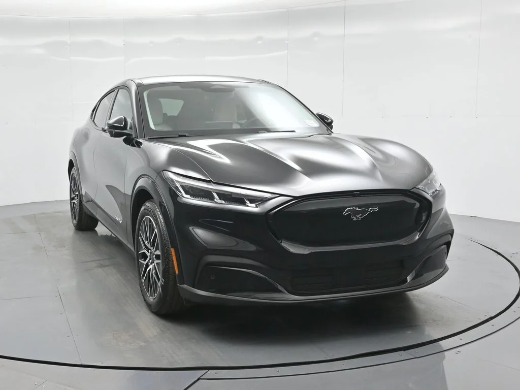 Used 2025 Black Ford Premium image 26