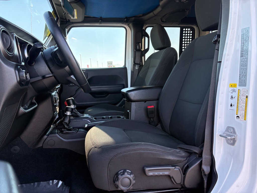 Used 2018 White Jeep Unlimited Sport S image 29