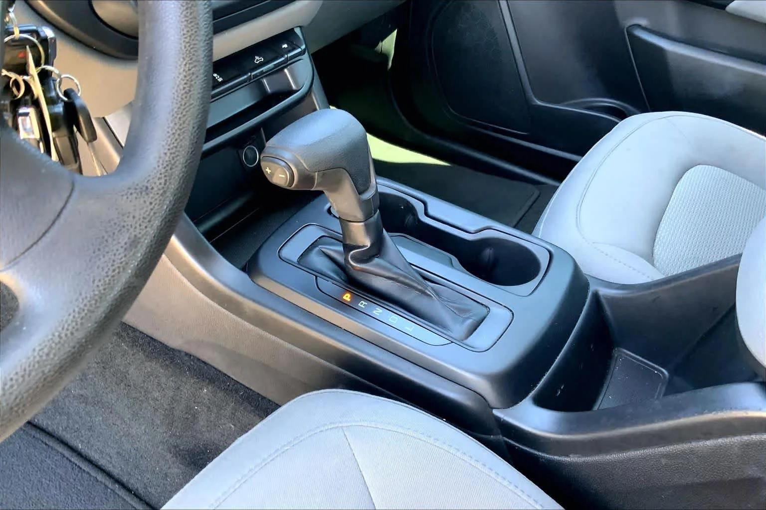 Used 2018 ONYX BLACK GMC 2WD image 15