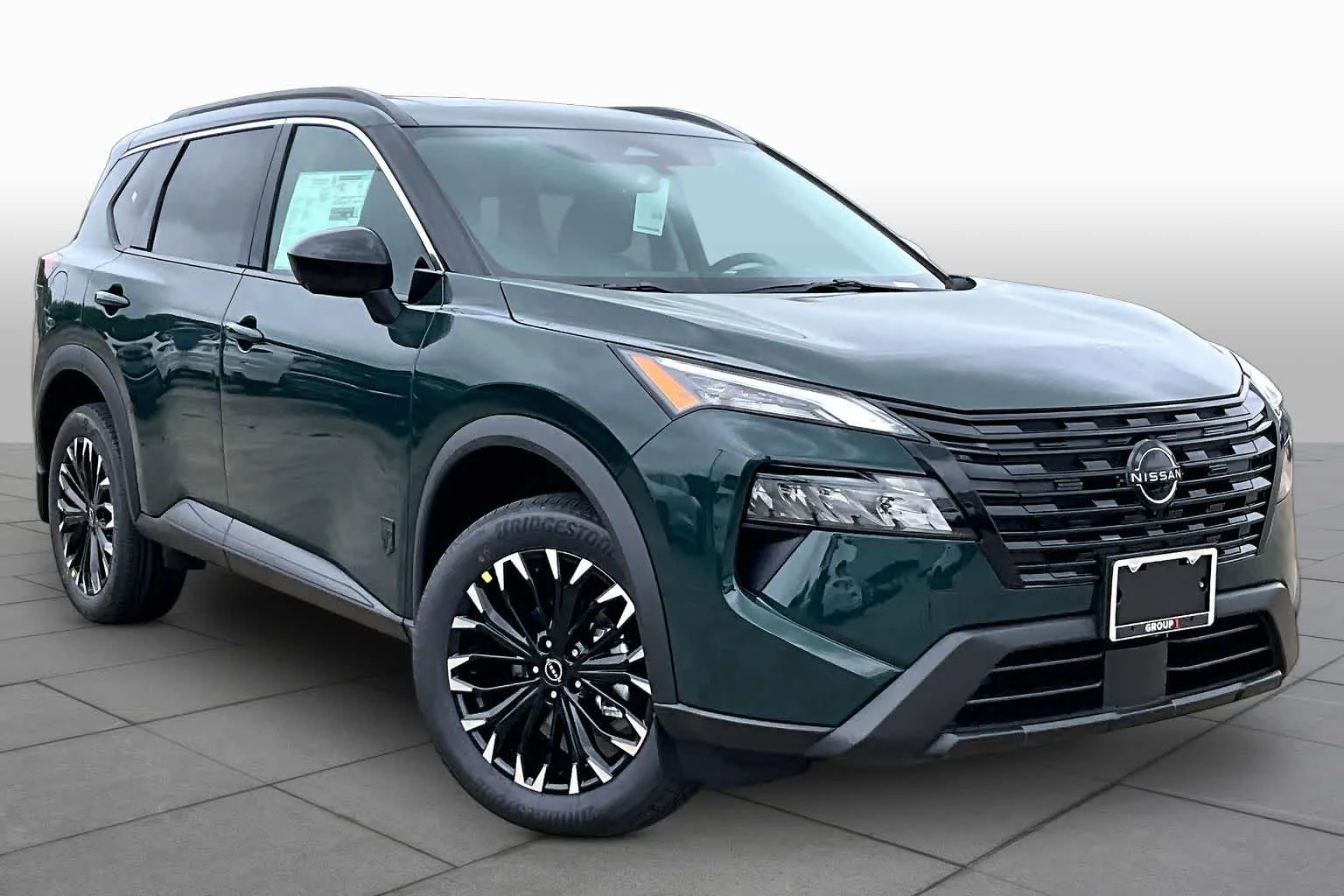 New 2026 Obsidian Green Pearl Nissan Dark Armor image 2