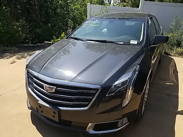 Used 2018 Gray Cadillac Luxury image 9
