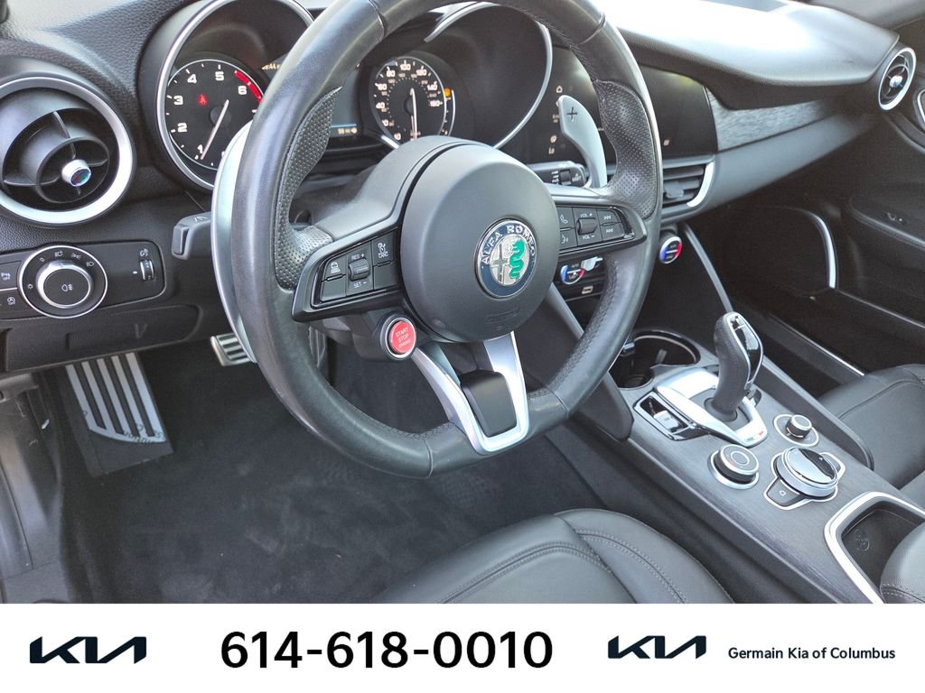 Used 2022 Red Alfa Romeo Sprint image 18