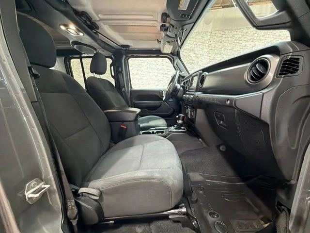 Used 2023 Sting-Gray Clearcoat Jeep Sport image 9