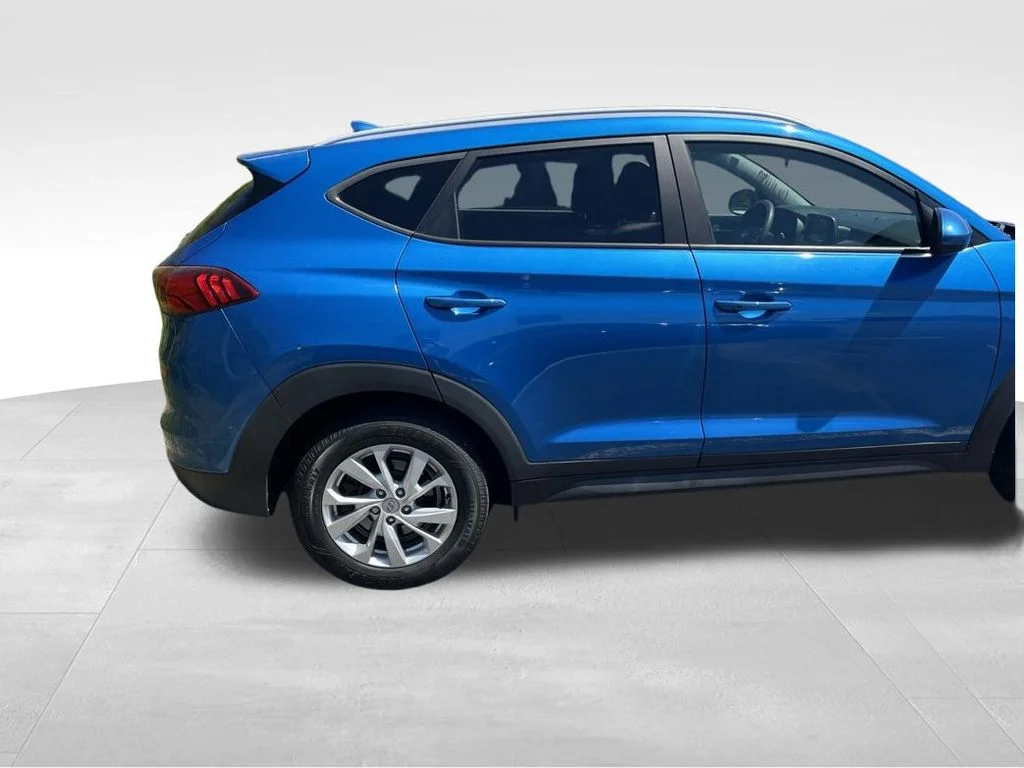 Used 2020 Blue Hyundai Value image 17