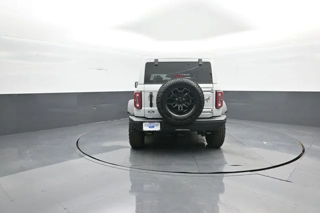 New 2026 Avalanche Gray Ford Badlands® image 6