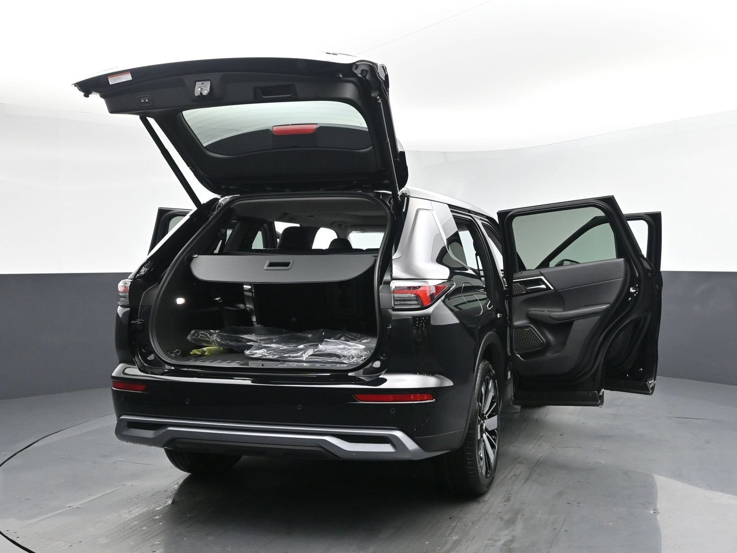 New 2026 Black Diamond Mitsubishi SE 1.5T 2WD image 31