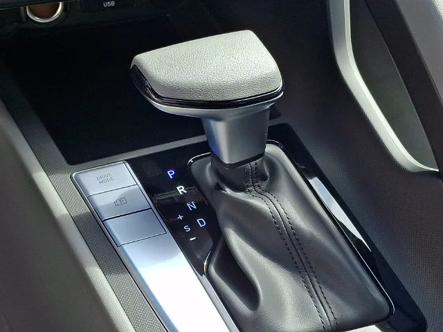 New 2026 Gray Hyundai SE image 10